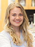Maddy Barret headshot